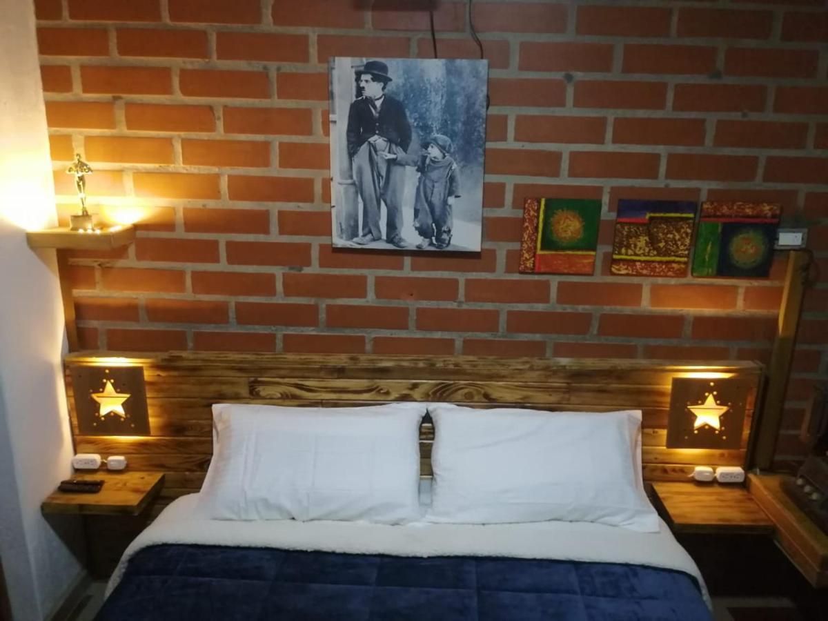 Hotel Le Chateau Guatape Bagian luar foto